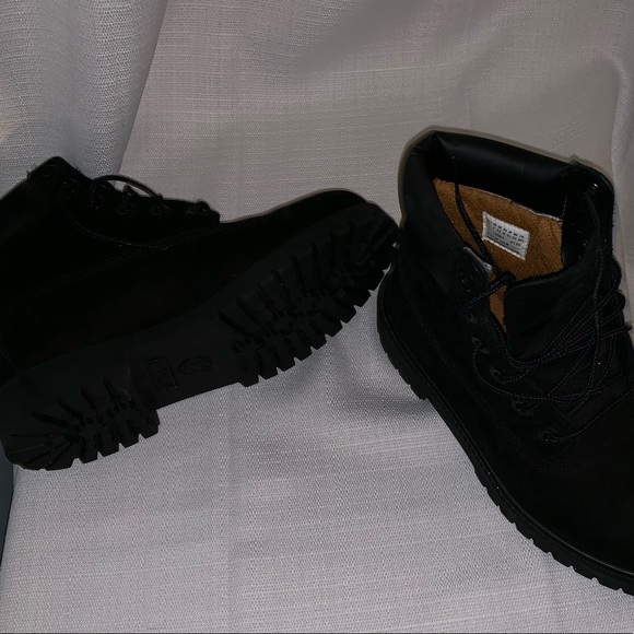 black womens timbs - Picture 3 of 4